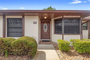 325 Homewood Ave #10i, DEBARY