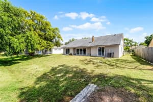 485 Lakeshore Dr, LAKE MARY