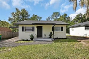 706 W Franklin Ave, DELAND