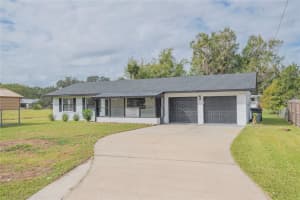 2082 Shady Ln, GENEVA