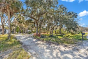 1922 Enterprise Ave, NEW SMYRNA BEACH