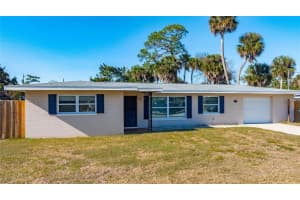 123 W Ocean Ave, EDGEWATER