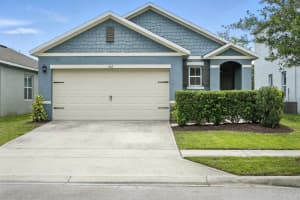 312 Charles Dr, DELAND