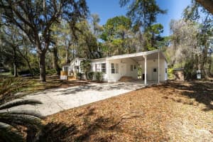 107 Golf Course Ln, CRESCENT CITY