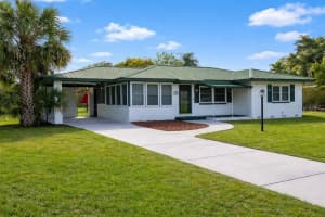 121 Leon Ave, DELAND