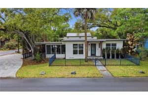 306 S Pine St, NEW SMYRNA BEACH