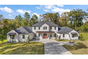 1933 S Farm Rd, DELAND