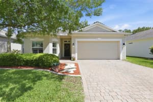 3833 Bourbon St, PORT ORANGE
