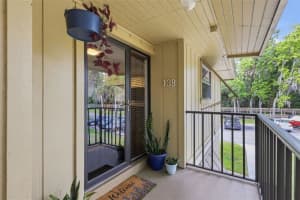 140 Orchid Woods Ct #13b, DELTONA