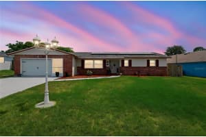 729 Fruitland Dr, DELTONA