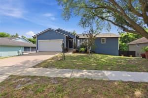 684 Crows Bluff Ln, SANFORD