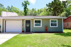 915 Royal Oak Ct, HOLLY HILL