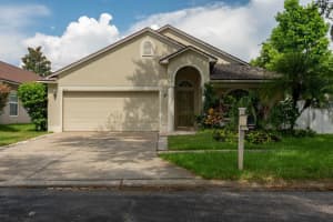 805 Lesa Glen Pl, BRANDON 805 Lesa Glen Pl, BRANDON