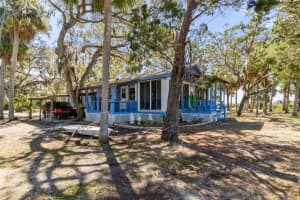 8812 Camp Ln, HUDSON