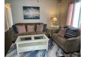 527 8th St N #5, ST PETERSBURG