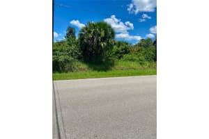 441 37th Ave Nw, NAPLES