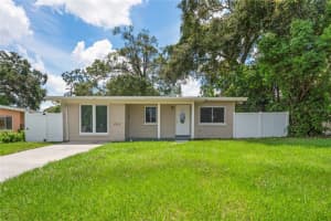 1313 N Barry St, CLEARWATER