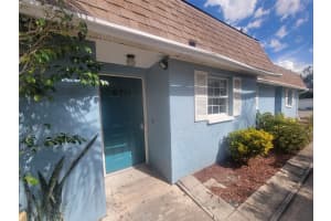 5711 Silver Spur, HOLIDAY