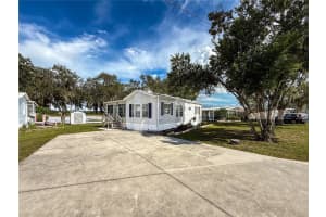 9440 Cougar Dr, WEEKI WACHEE