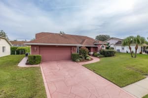 10351 Flag Rd, SPRING HILL
