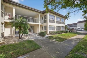 5242 Opal Ln #207, NEW PORT RICHEY