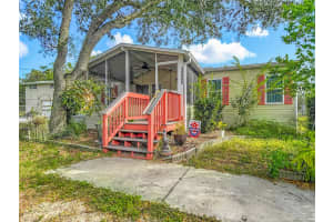 13068 Lake Karl Dr, HUDSON