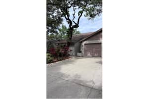 1890 Whispering Way #1890, TARPON SPRINGS