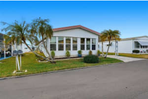 2101 Maui Dr, HOLIDAY