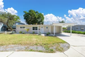 4135 Shore Acres Blvd Ne, ST PETERSBURG