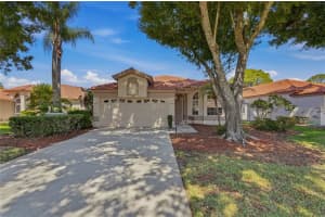 1186 Dartford Dr, TARPON SPRINGS