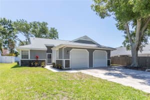 327 Phlox Dr #327, PALM HARBOR