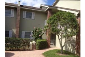 131 E Park Shores Circle 11e, Vero Beach