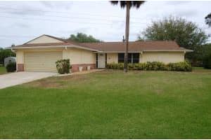 2916 Se Paramount Place, Stuart