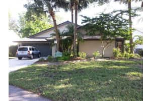 5828 Stonewood Court, Jupiter