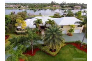 8801 Wendy Lane S, West Palm Beach