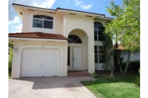 123 Danielle Court, Weston