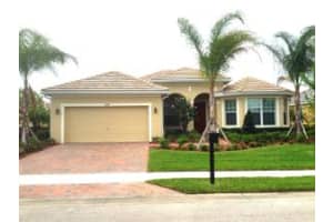 4220 Diamond Square, Vero Beach
