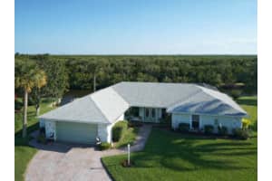 113 Queen Bess Court, Fort Pierce