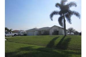 303 Rosewood Drive, Fort Pierce