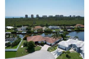 114 Queen Ann Court, Hutchinson Island