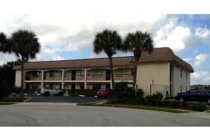 309 Lake Circle 102, North Palm Beach