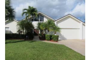 8679 Wendy Lane E, West Palm Beach