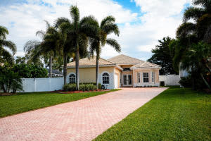 7568 Eagle Point Drive, Delray Beach