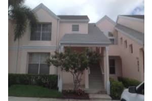 802 Muirfield Court 802d, Jupiter