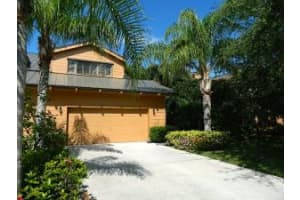 126 Se Crestwood Circle 426, Stuart