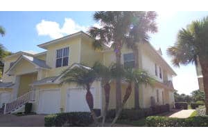 3443 Sw Sawgrass Villas Drive 10-b, Palm City