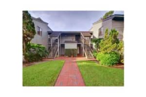 2125 Pine Creek Boulevard 204, Vero Beach