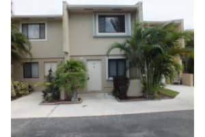 139 Sparrow Drive 3e, Royal Palm Beach