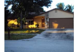 4740 Blue Pine Circle, Lake Worth
