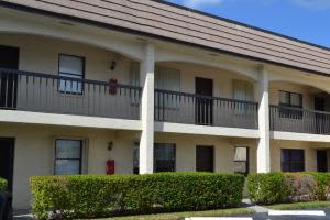 309 Lake Circle 103, North Palm Beach